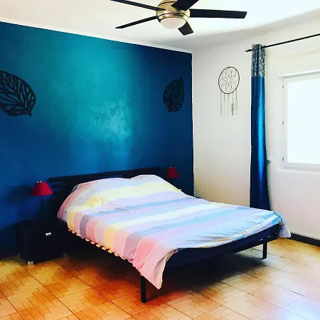 La Perle Noire Apartment *